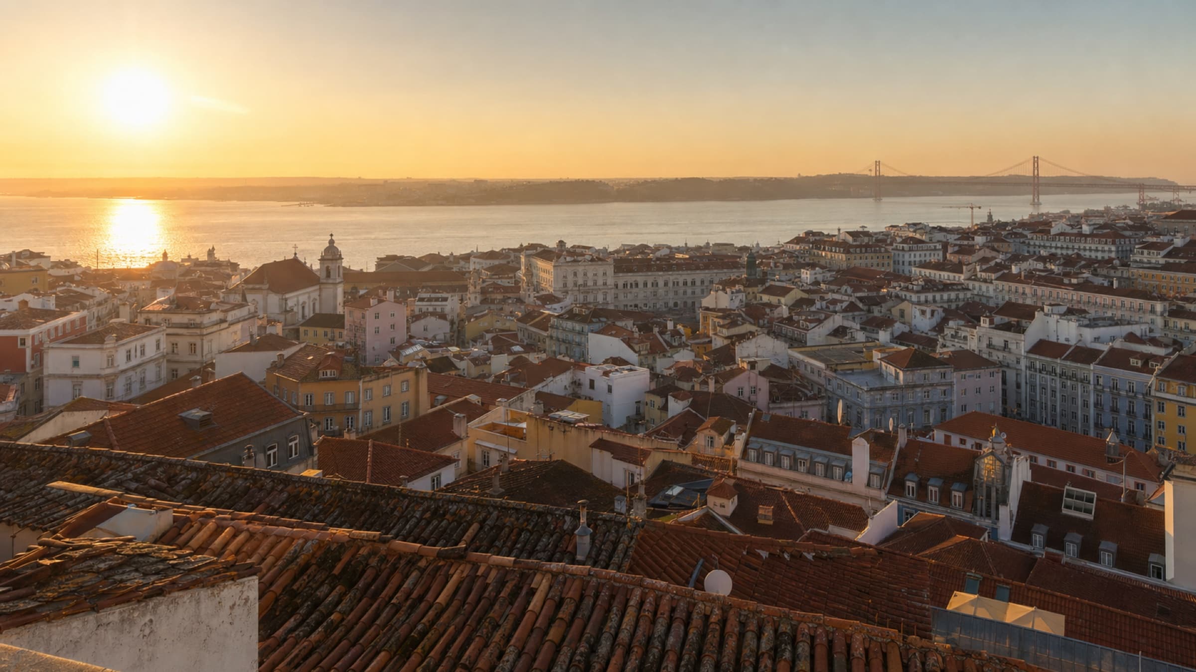 Tejados portugueses al atardecer